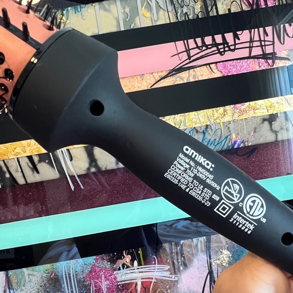 Amika Blow Out Babe Thermal Brush - Picture 6 of 10